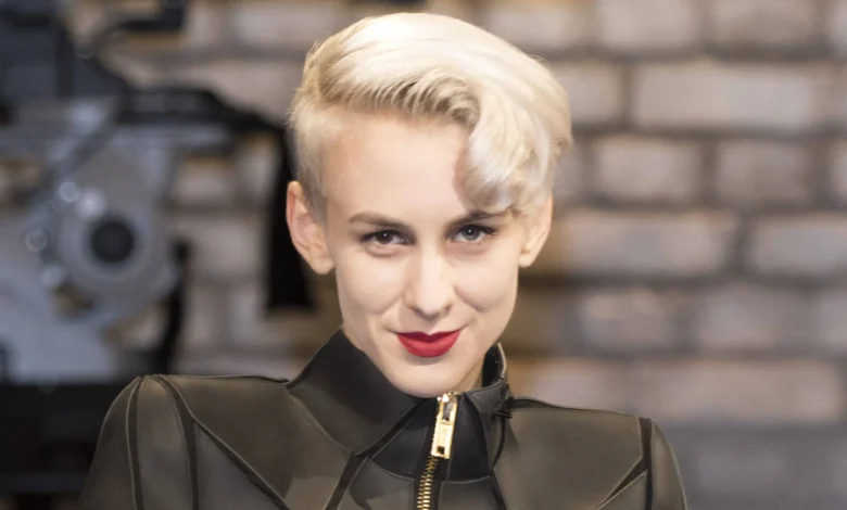 Lisa Eckhart Lebensgefährte – Was ist über ihr Privatleben bekannt? lisa eckhart lebensgefährte